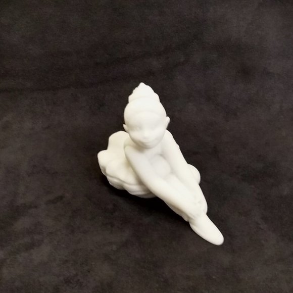 Two MELISSA & DOUG Ballerina Resin Figurines-Unfinished - Picture 10 of 14